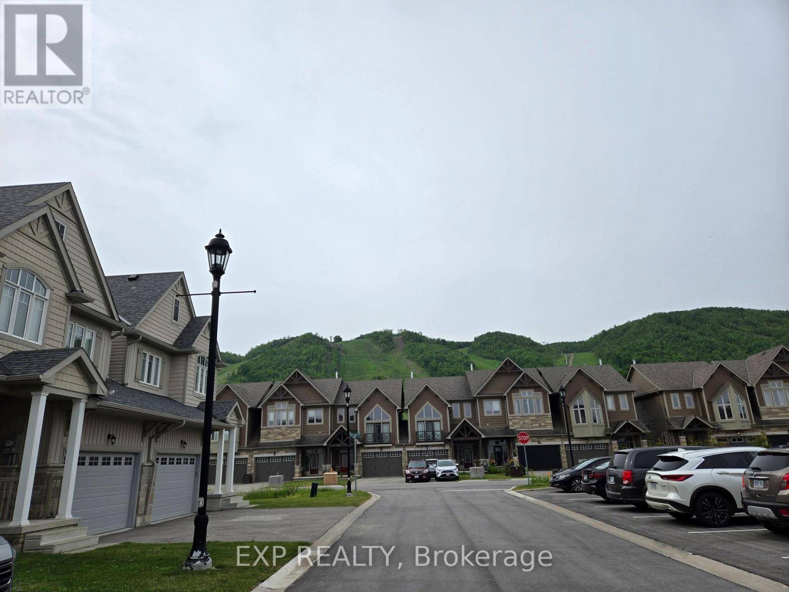 Blue Mountains, ON N0H1J0,107 ROSIE STREET