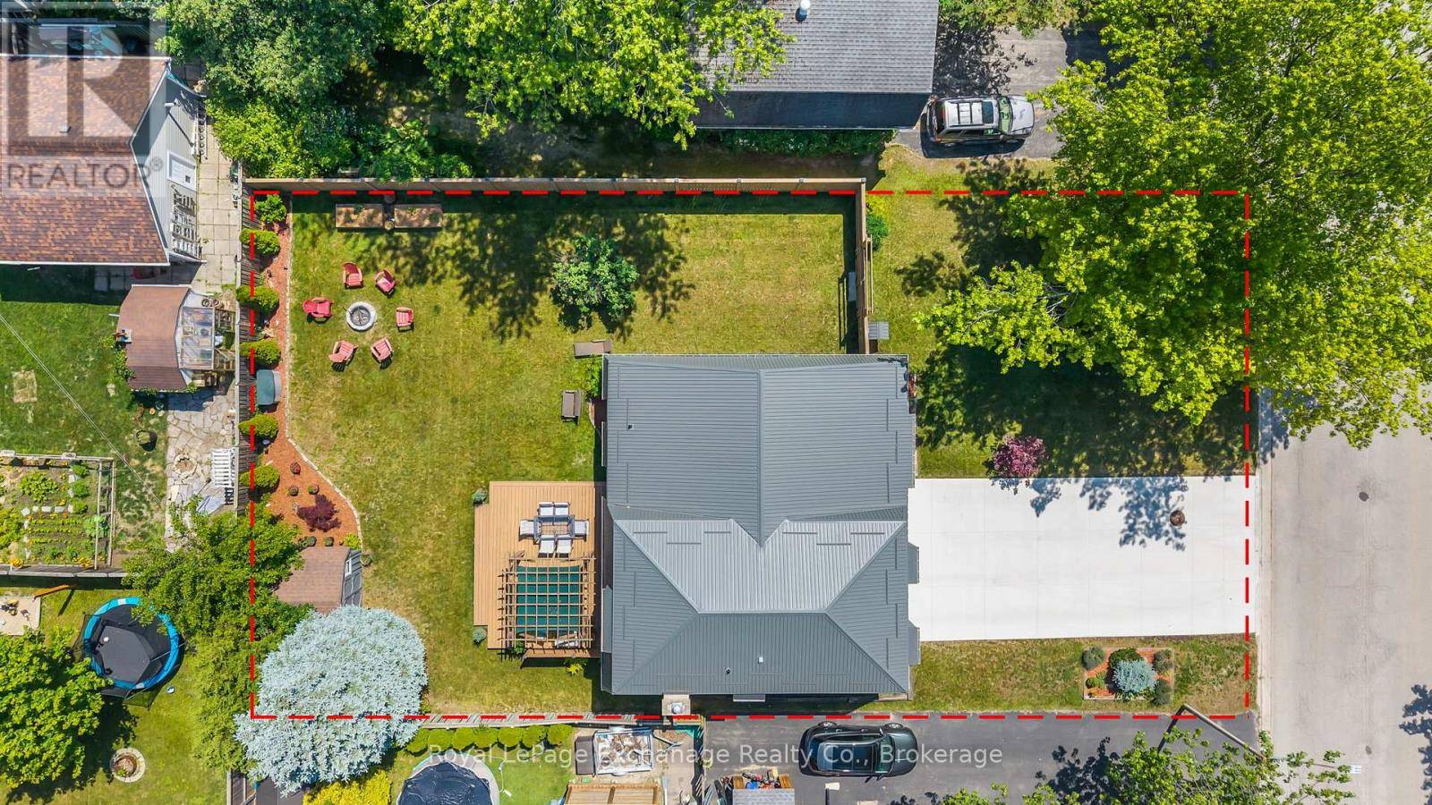 Huron-kinloss, ON N2Z2M3,21 PENETANGORE ROW S
