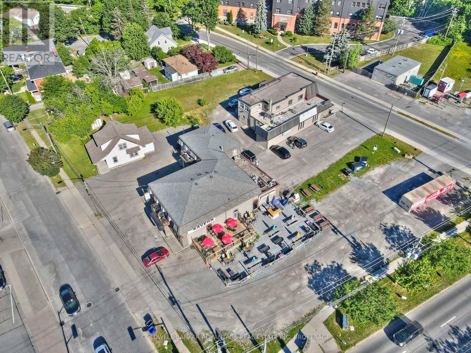 Welland (broadway), ON L3C5G5,192 MAPLE AVENUE