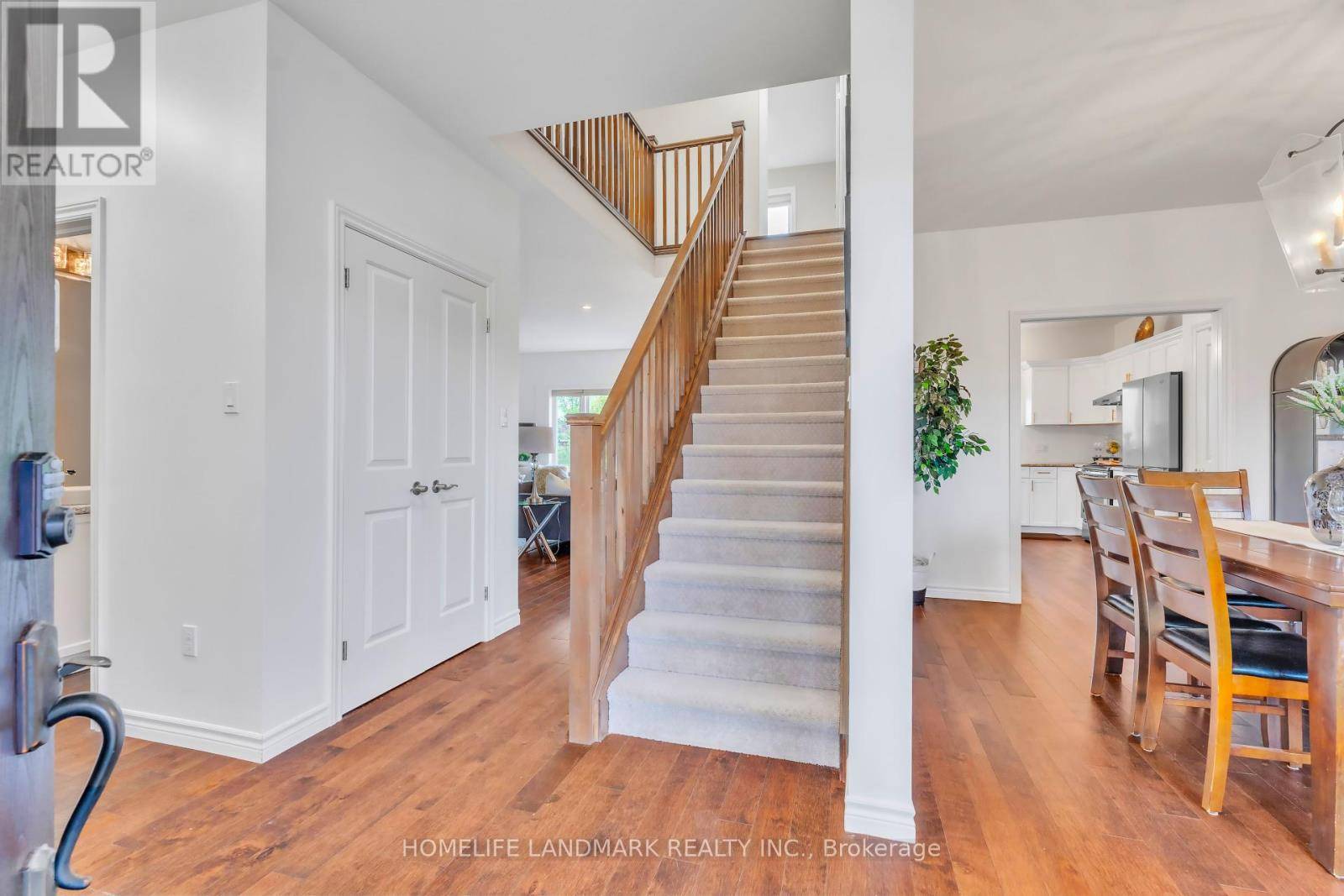 London North (north B), ON N5X4B3,512 SKYLINE AVENUE