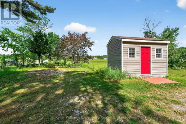 Bracebridge (monck (bracebridge)), ON P1L1W8,1236 GOLDEN BEACH ROAD