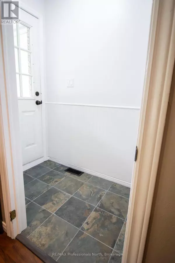 Bracebridge (monck (bracebridge)), ON P1L1E1,36 B SPENCER STREET