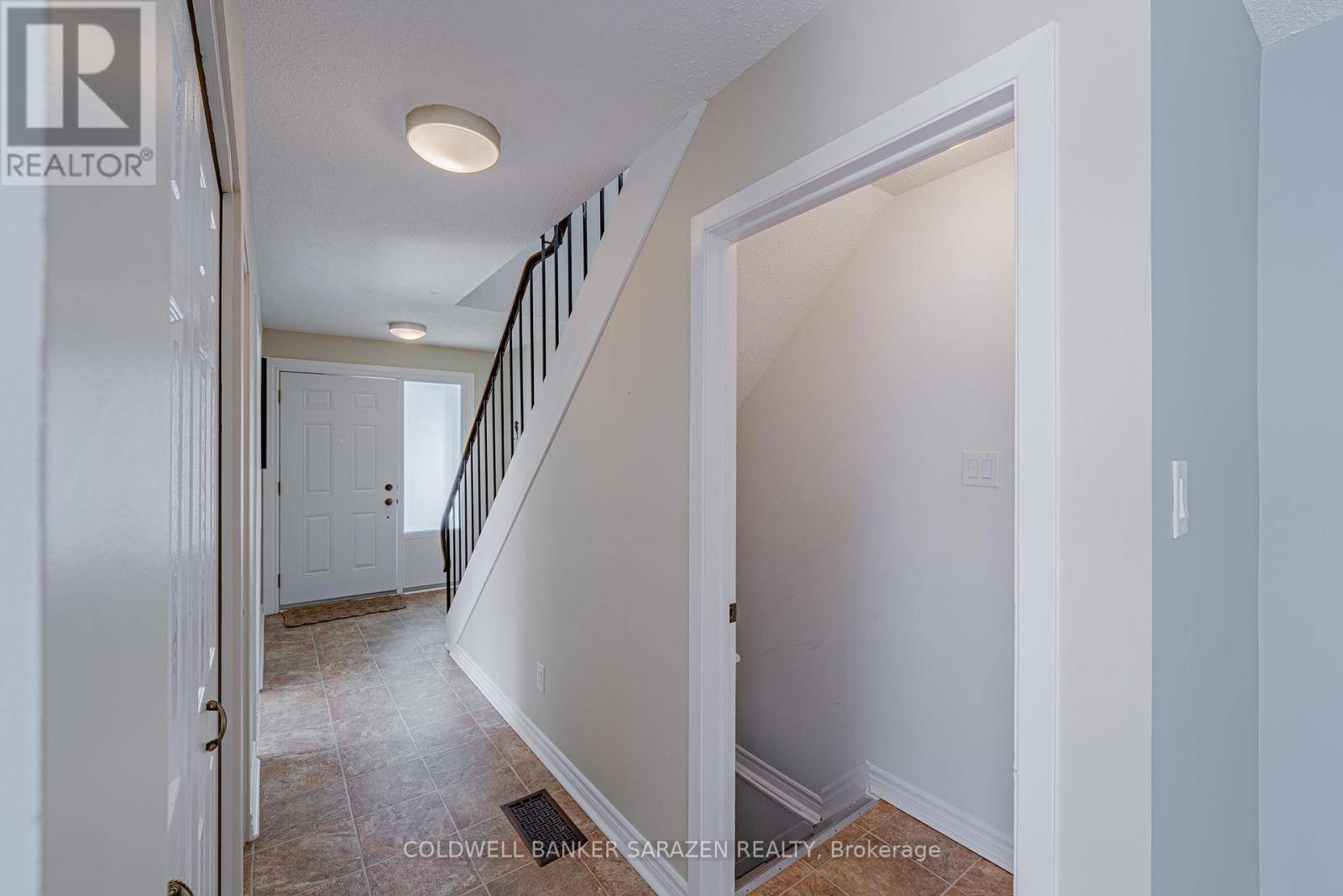 Ottawa, ON K1J7T5,837 Eastvale DR #65