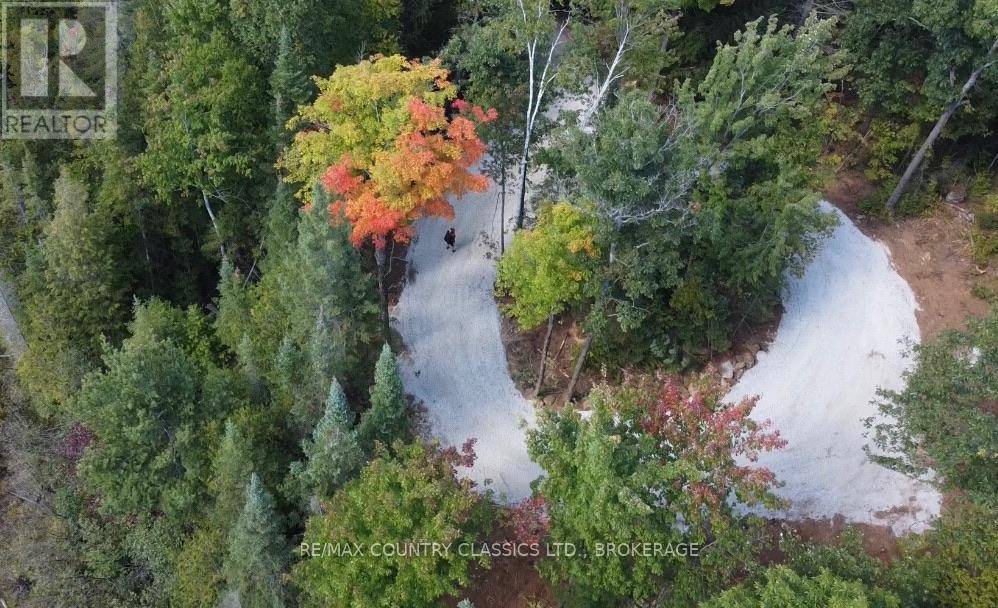 Addington Highlands (addington Highlands), ON K0H1K0,35 MAPLE VIEW COURT