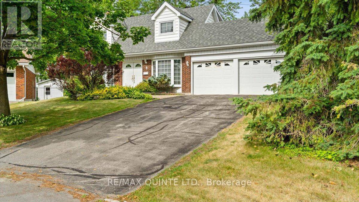 Belleville, ON K8P1G3,8 ENID COURT