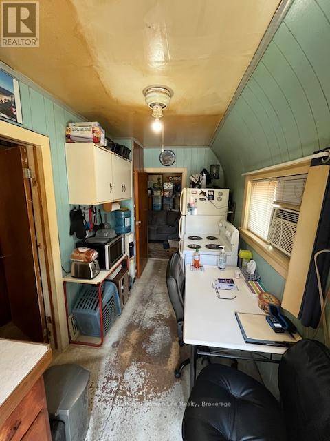 North Bay (central), ON P1B1N3,345 FOURTH AVENUE E