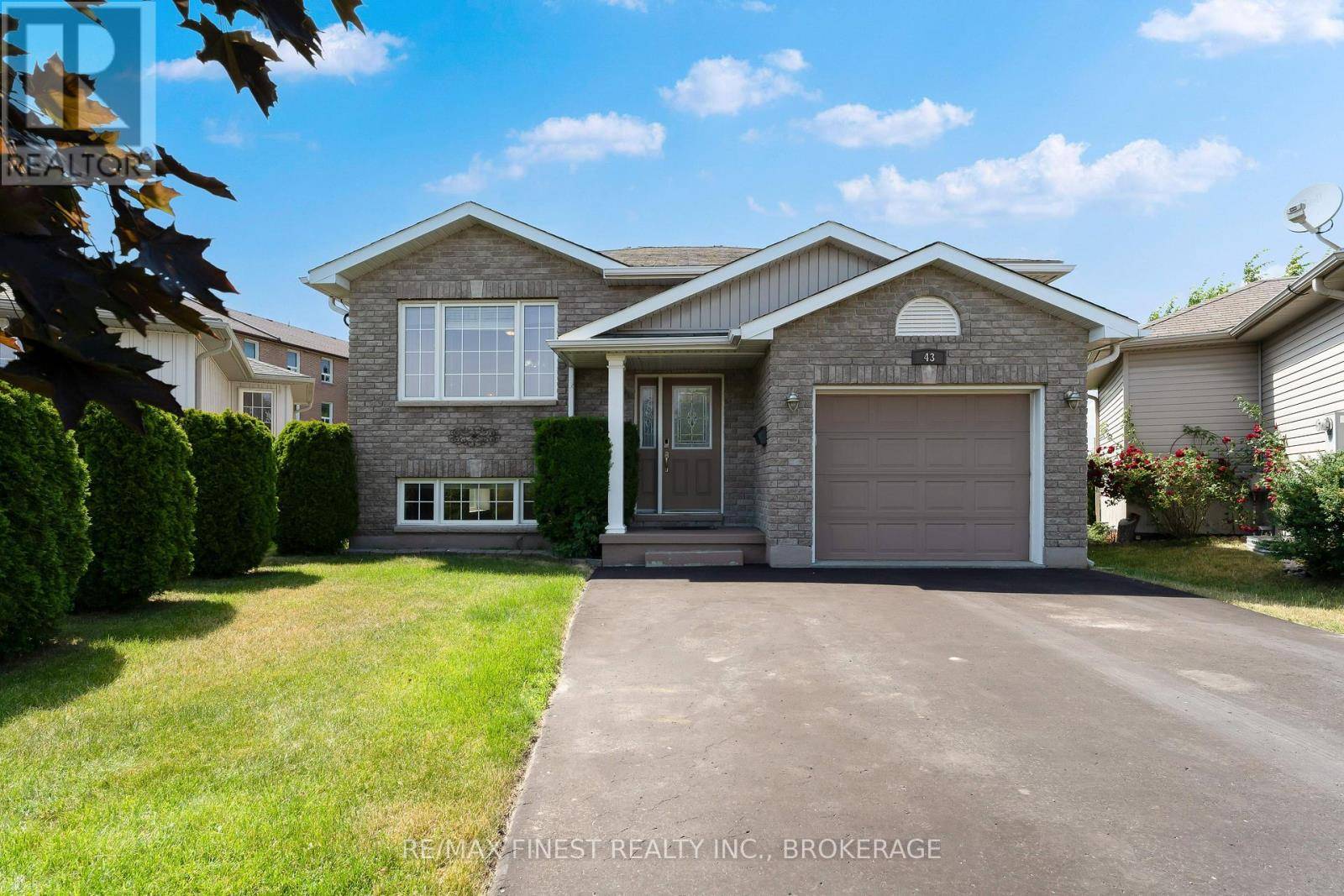 43 FOLLWELL CRESCENT, Belleville (belleville Ward), ON K8N5Z6