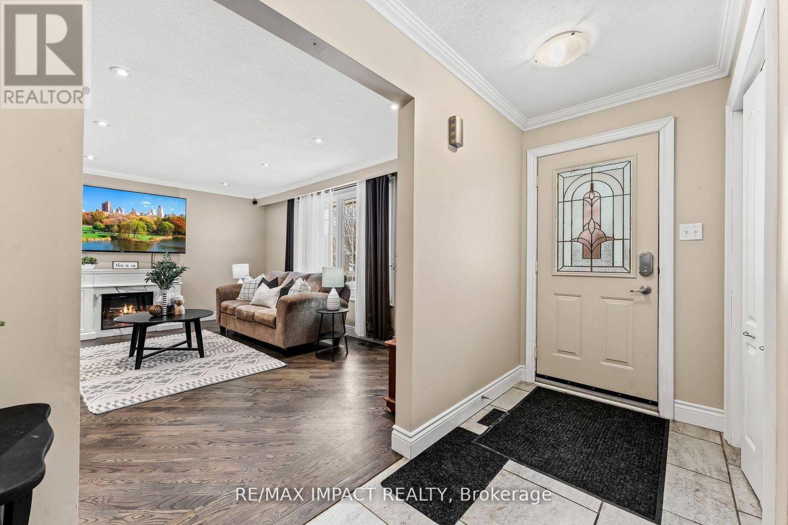 Peterborough West (north), ON K9J7M8,1158 WELLER STREET