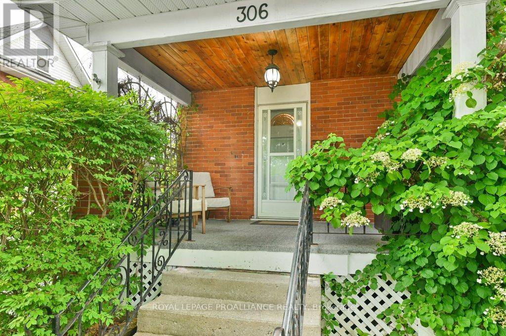 Belleville (belleville Ward), ON K8N3V4,306 BLEECKER AVENUE