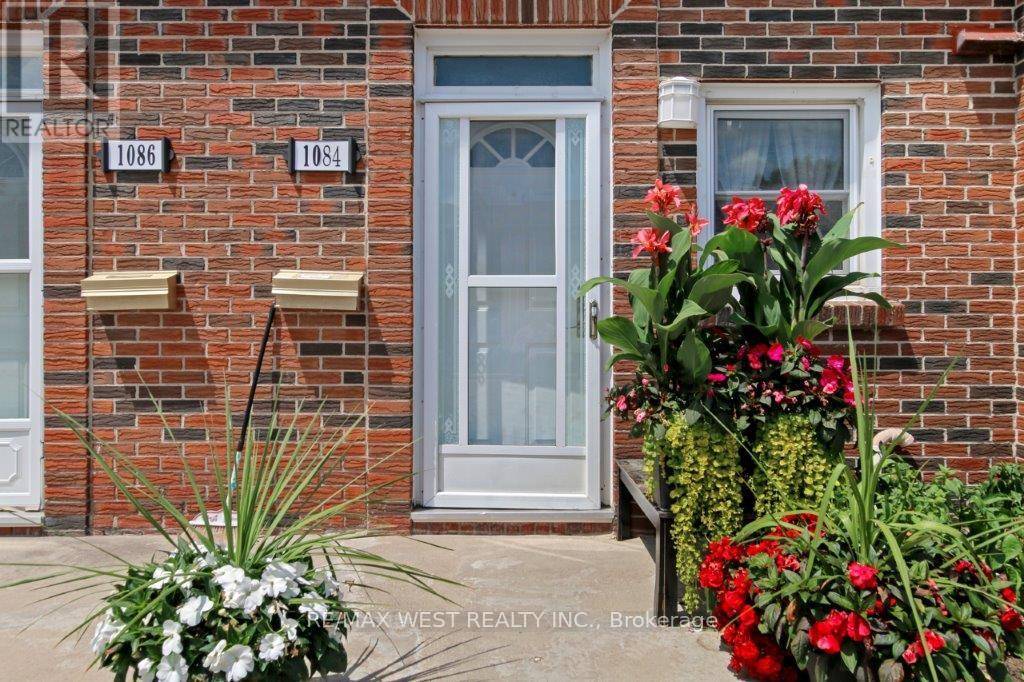 London South (south S), ON N6E1B2,1084 SOUTHDALE ROAD E