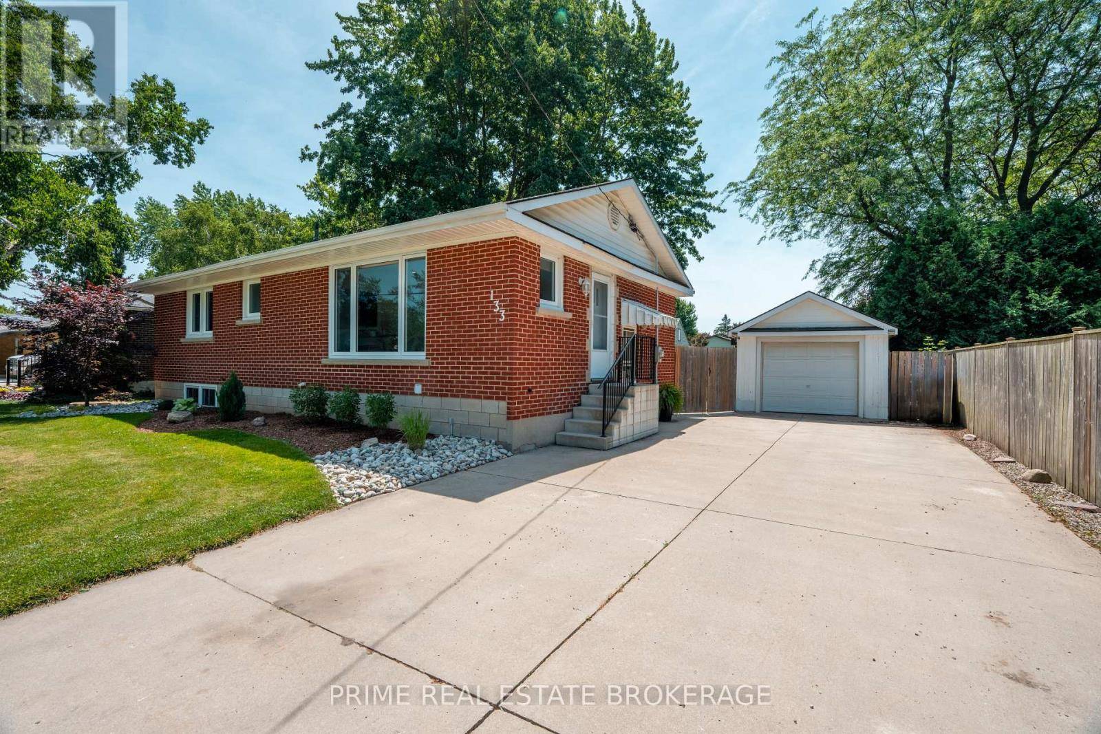 South Huron (exeter), ON N0M1S1,133 SANDERS STREET E