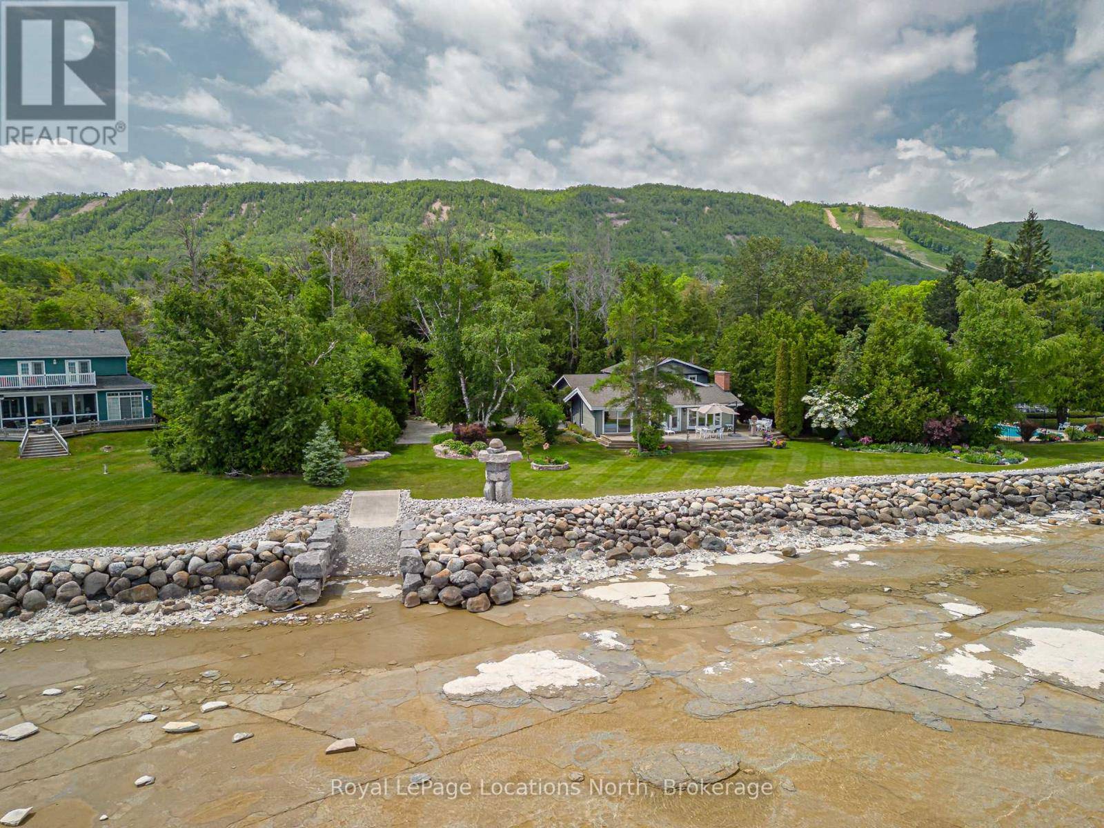 Blue Mountains, ON L9Y3Z2,209297 26 HIGHWAY W