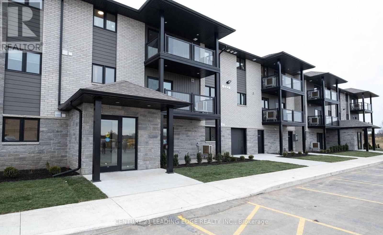 30 Hillside Meadow DR #206, Quinte West (murray Ward), ON K8V0J7