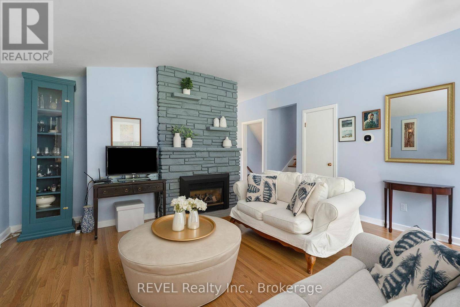 St. Catharines (glendale/glenridge), ON L2T2Y5,11 BIRKDALE DRIVE