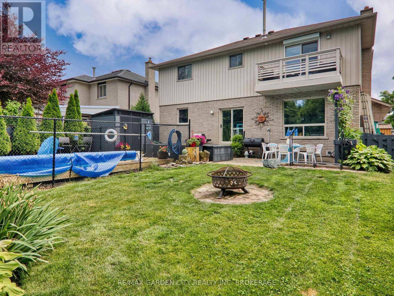 Grimsby (grimsby Beach), ON L3M5E3,25 SUMNER CRESCENT
