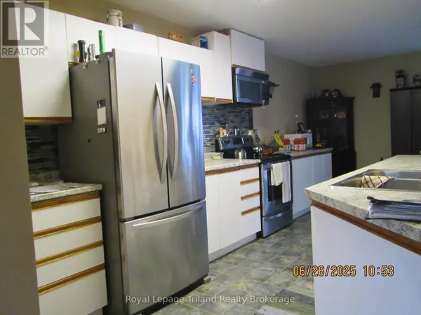 Woodstock (woodstock - South), ON N4S8W9,48 CANROBERT STREET