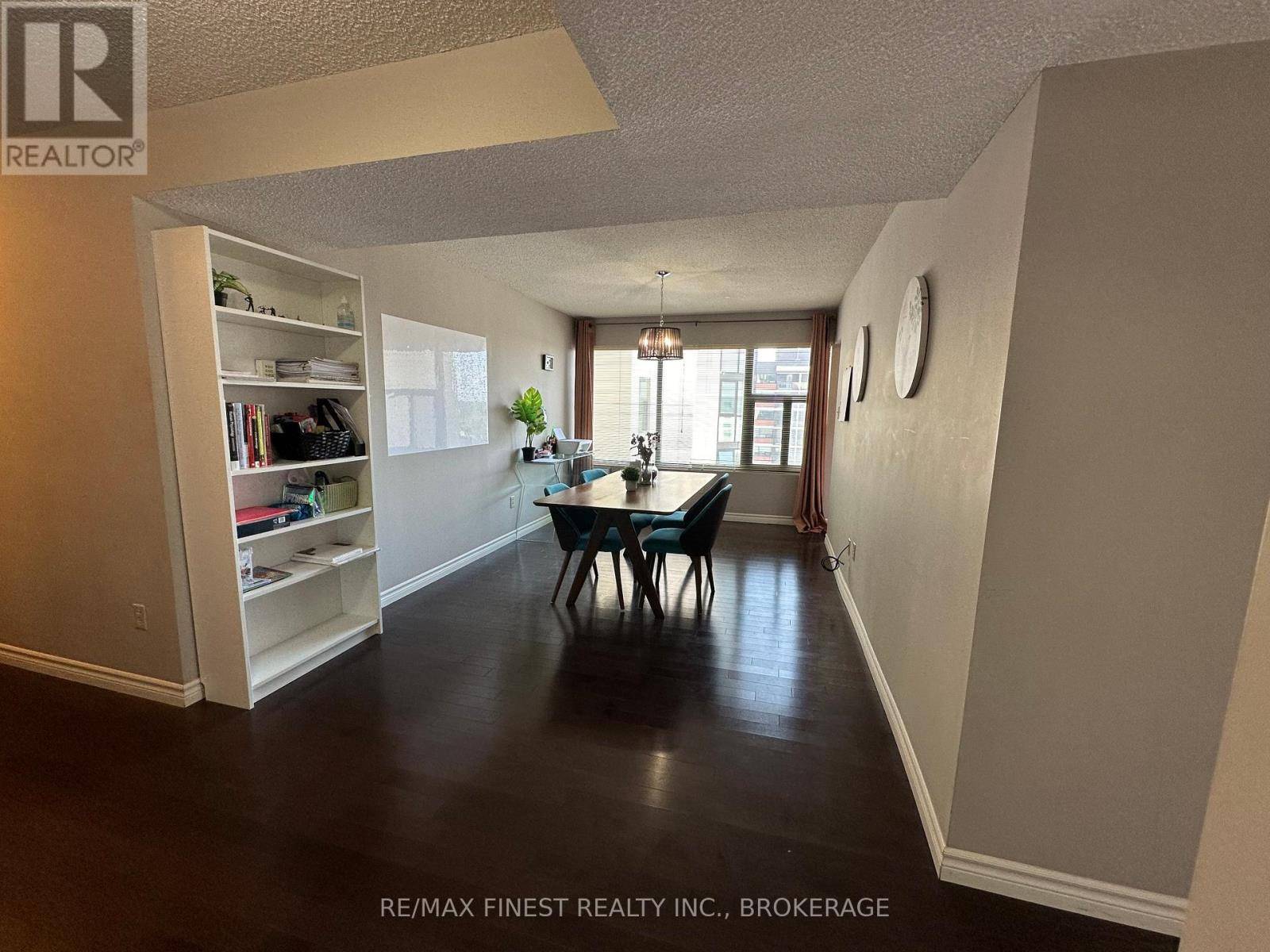 Kingston (central City East), ON K7L2Y7,185 Ontario ST #1003
