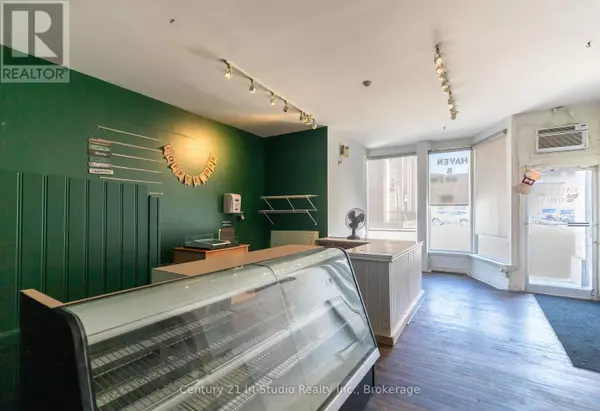 Owen Sound, ON N4K4L1,158 9TH STREET E
