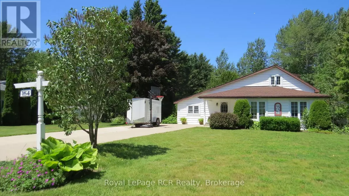 Saugeen Shores, ON N0H2L0,164 EDWARD STREET