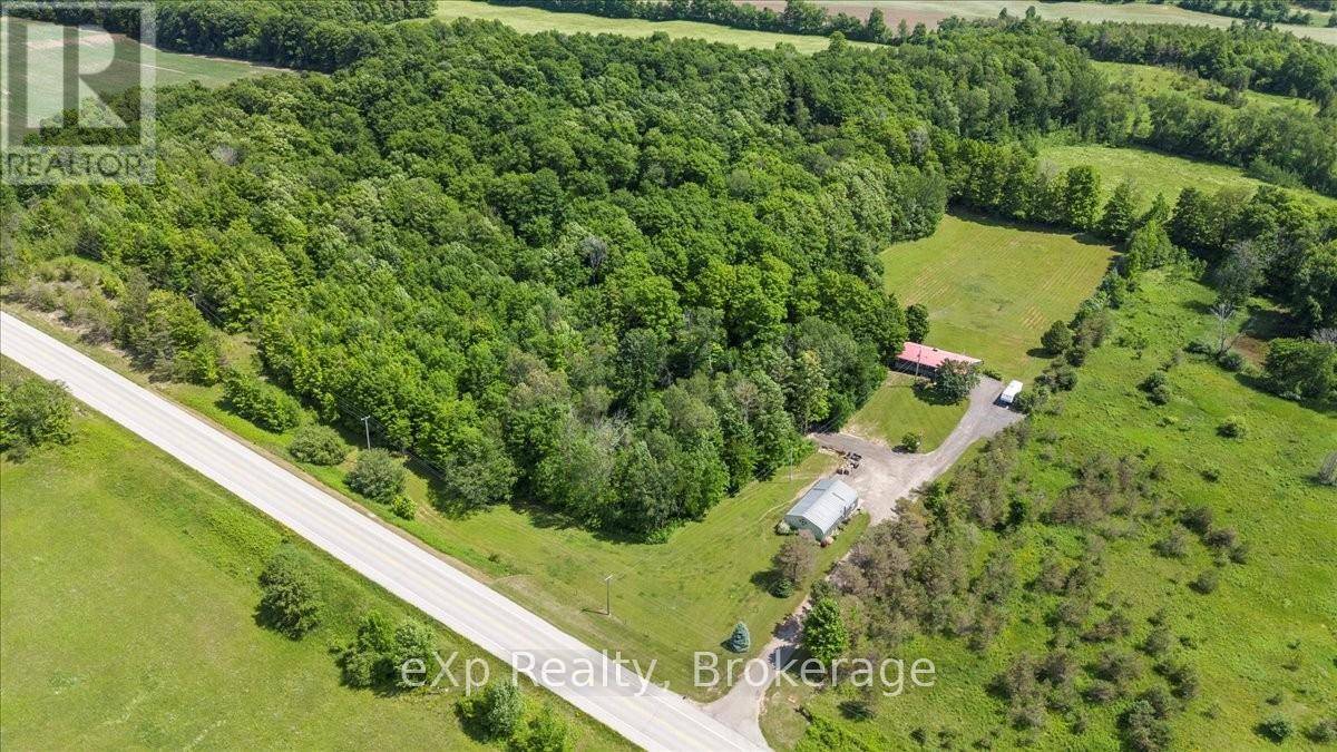 West Grey, ON N0G1C0,122668 GREY ROAD 9