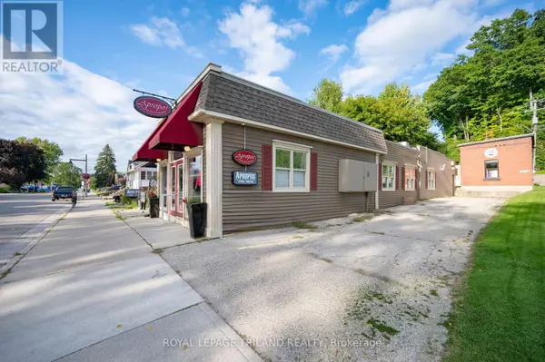 Central Elgin (port Stanley), ON N5L1C2,227 COLBORNE STREET
