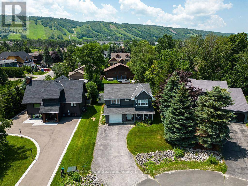 Blue Mountains, ON L9Y0L4,104 LAURIE'S COURT