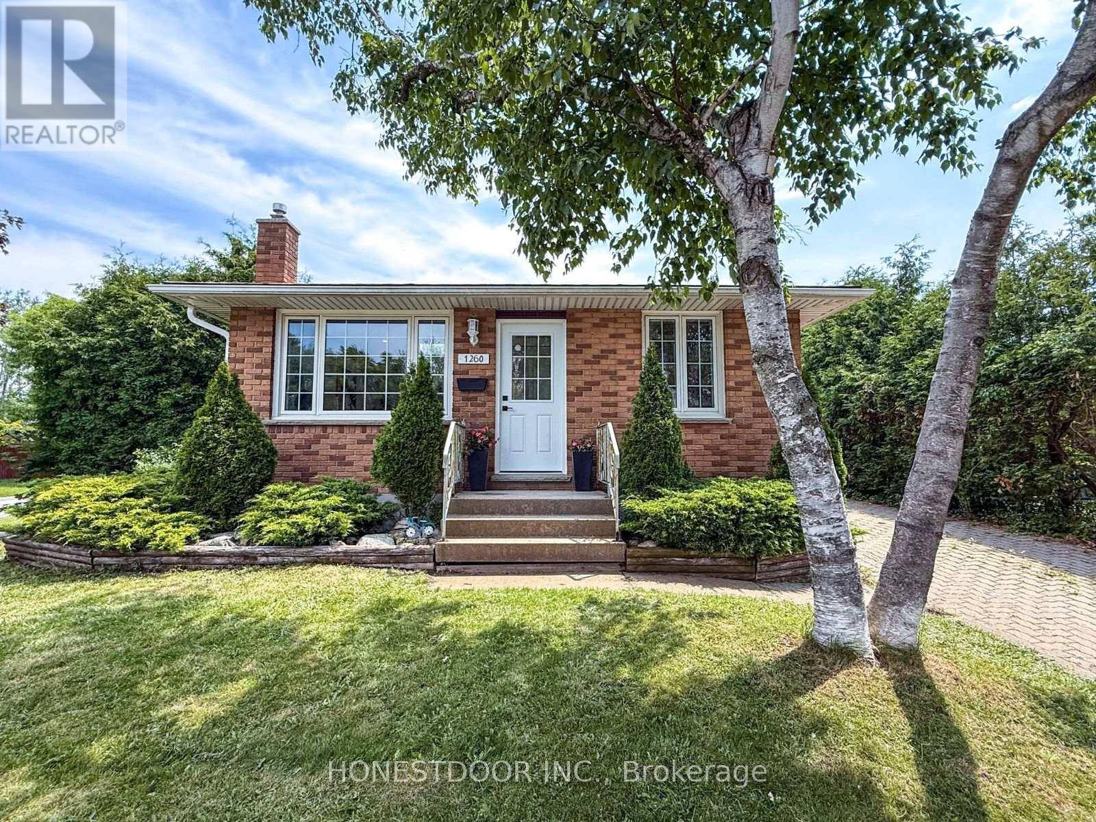 1260 ERNEST AVENUE, London South (south X), ON N6E2B8