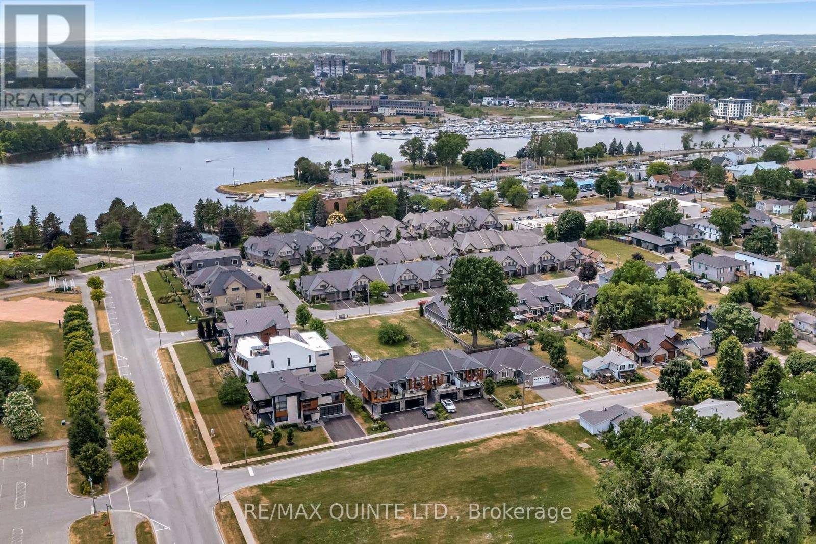 Belleville, ON K8N3E3,40 JOHN STREET S