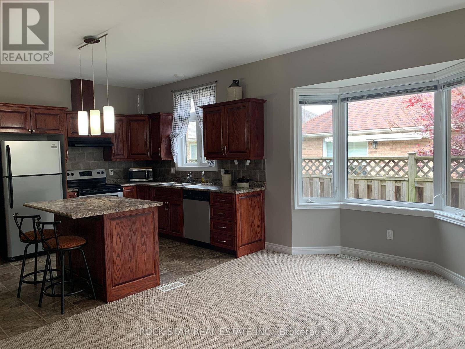 Haldimand (dunnville), ON N1A3H4,111 South Cayuga ST East #1