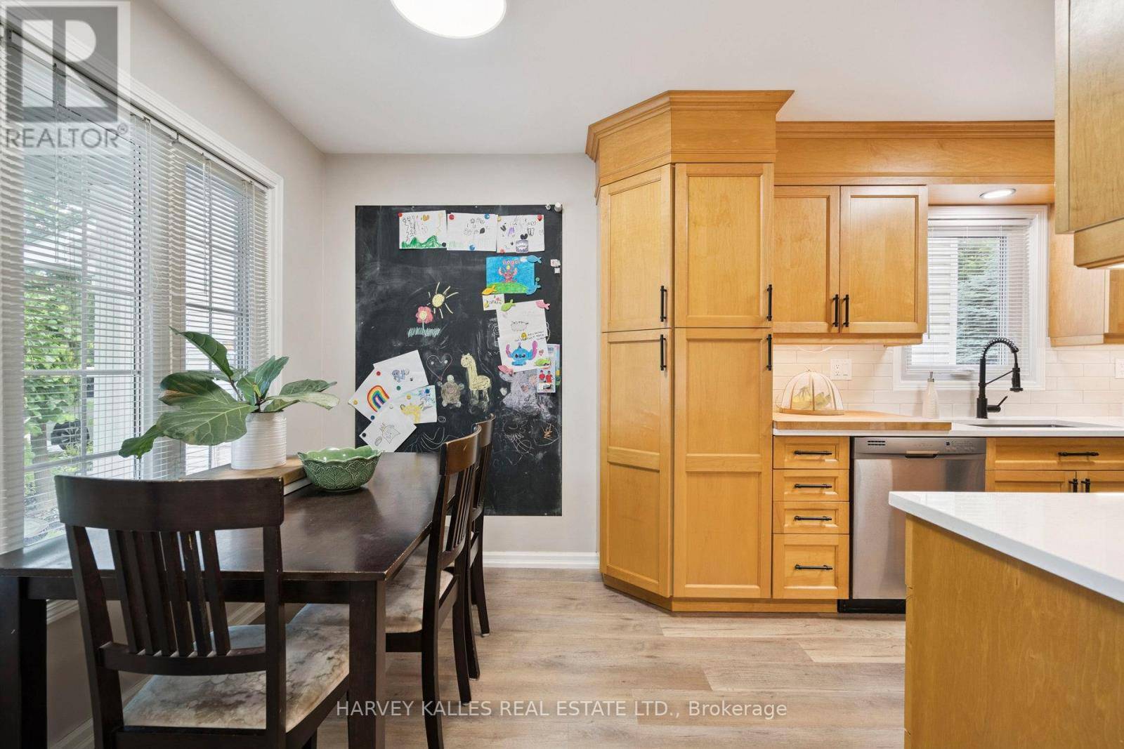 Hamilton (waterdown), ON L0R2H5,72 RYANS WAY
