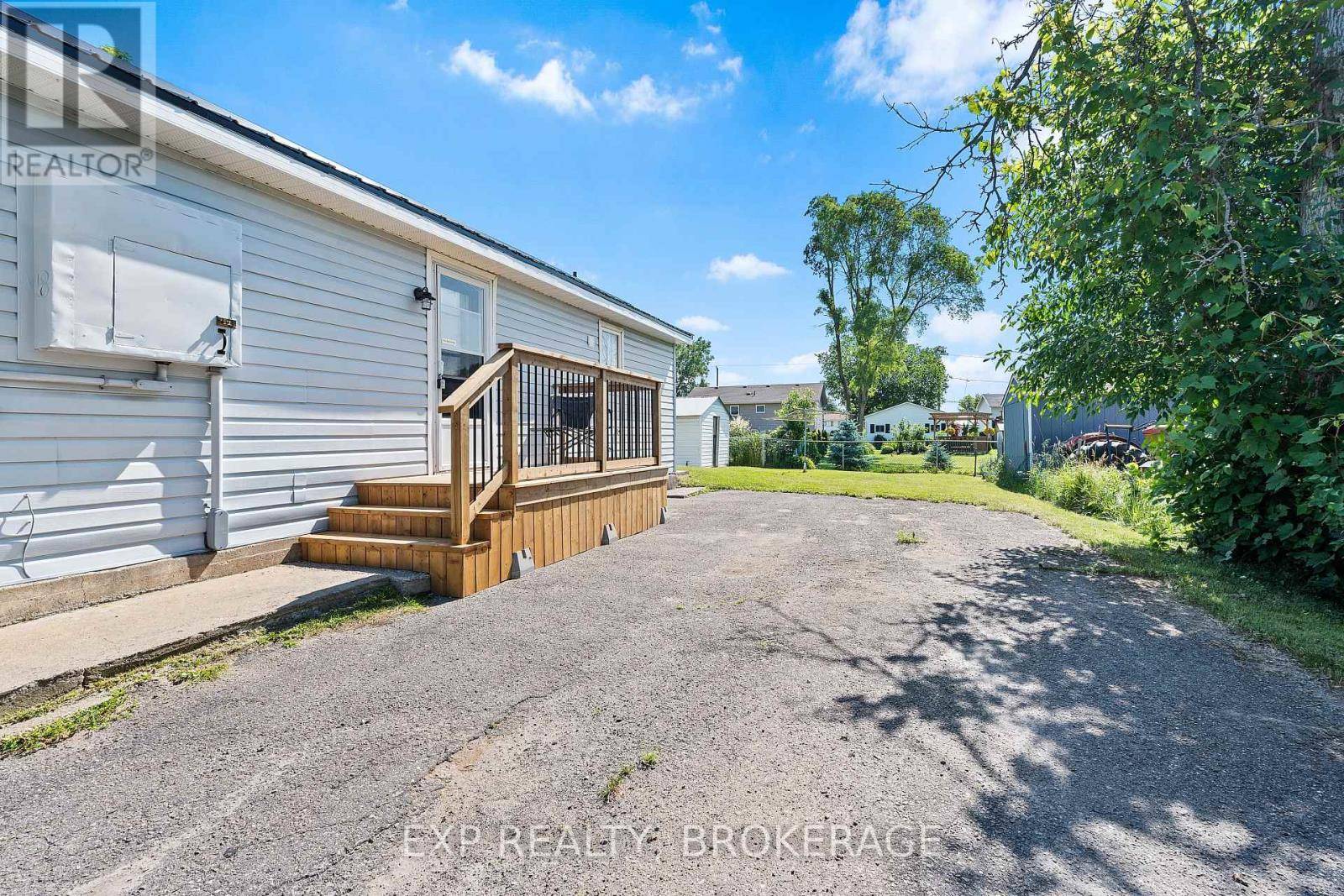 Loyalist (odessa), ON K0H2H0,18 MUD LAKE ROAD S
