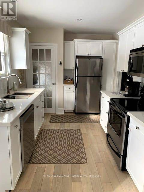 Brantford, ON N3R1X1,20 HILLIER CRESCENT