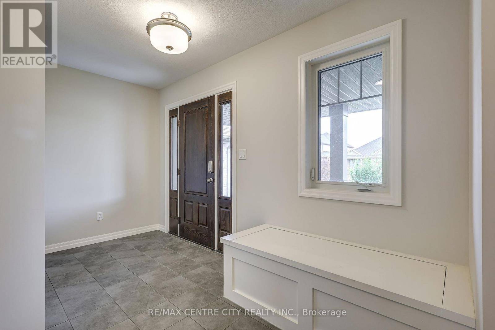 St. Thomas, ON N5R0H5,24 ACORN TRAIL