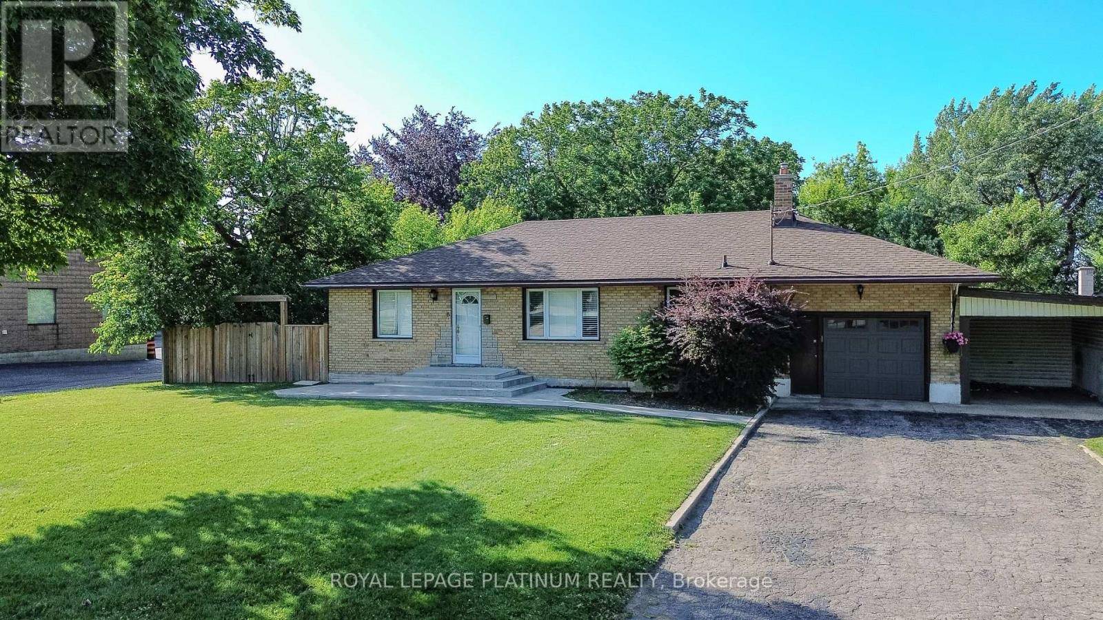 Brantford, ON N3R3M8,6 VARADI AVENUE