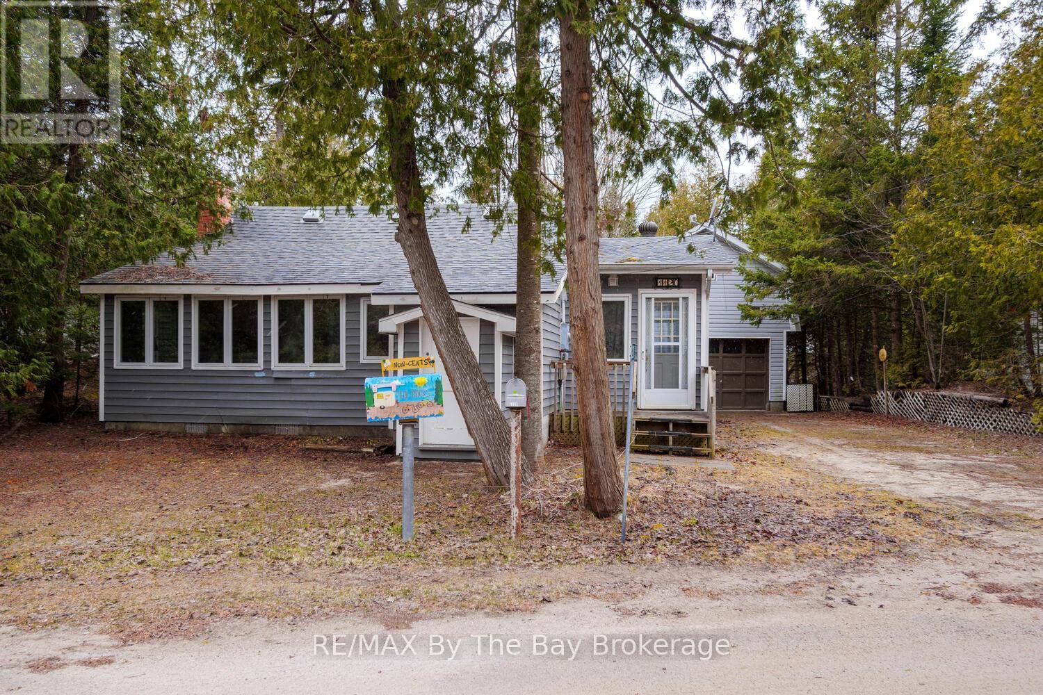 1120 KING EDWARD AVENUE, South Bruce Peninsula, ON N0H2G0