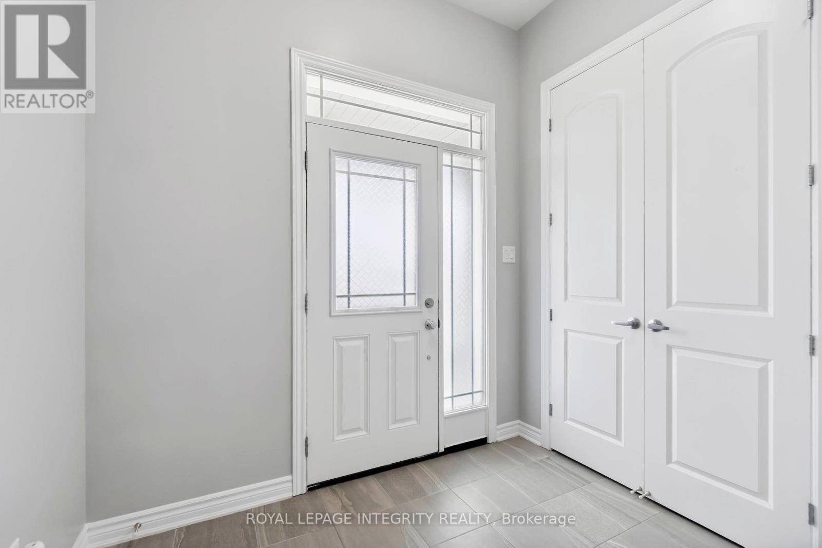 Ottawa, ON K2J6W1,95 MESA DRIVE