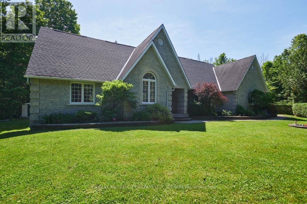 2069 HIGHWAY 132 HIGHWAY, Admaston/bromley, ON K7V3Z7