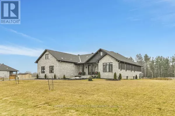 North Dundas, ON K0E1S0,1684 TRIZISKY STREET