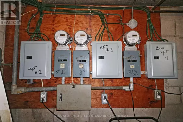 Ottawa, ON K1K1L3,609 DONALD STREET