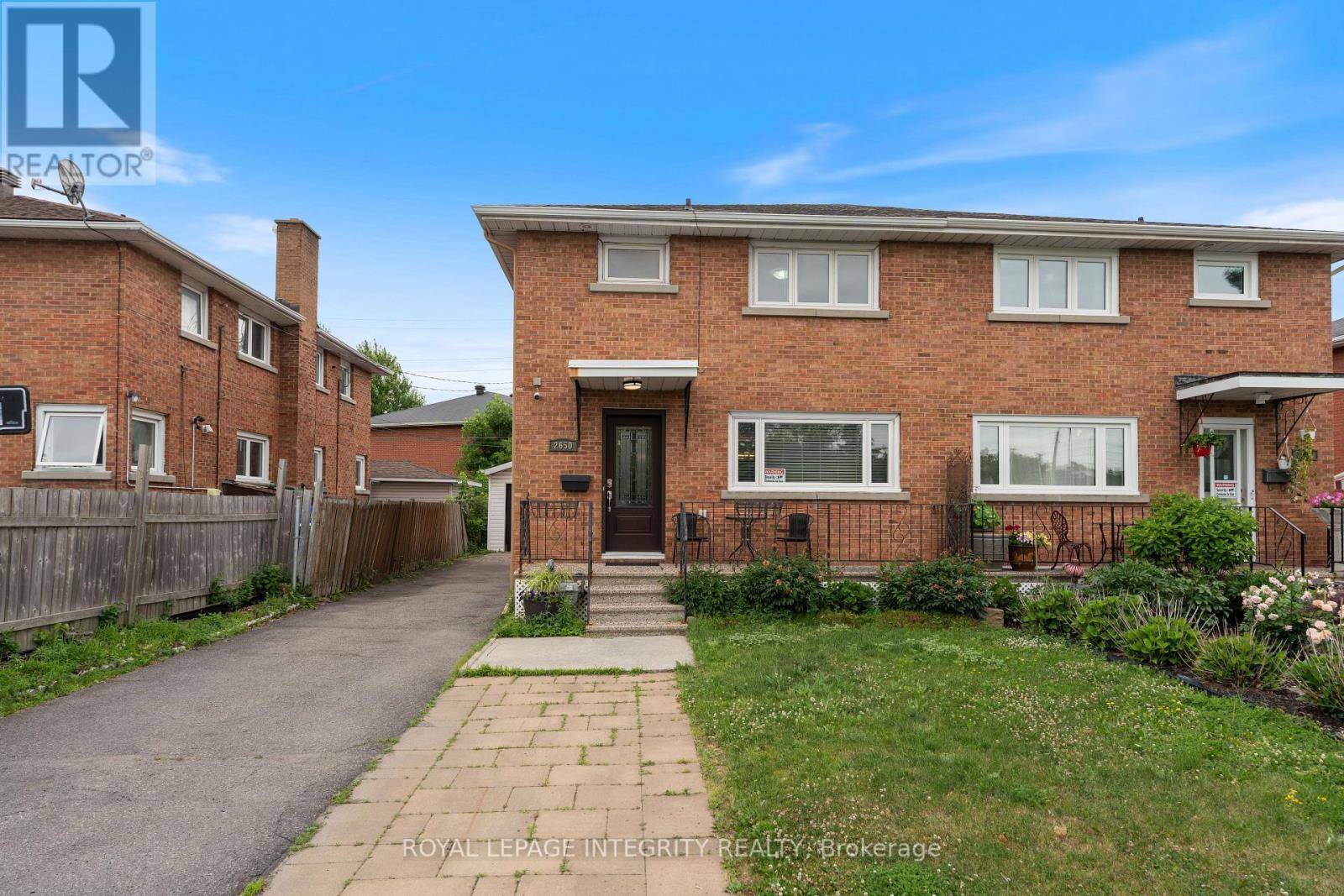 Ottawa, ON K1V7W6,2650 ALTA VISTA DRIVE