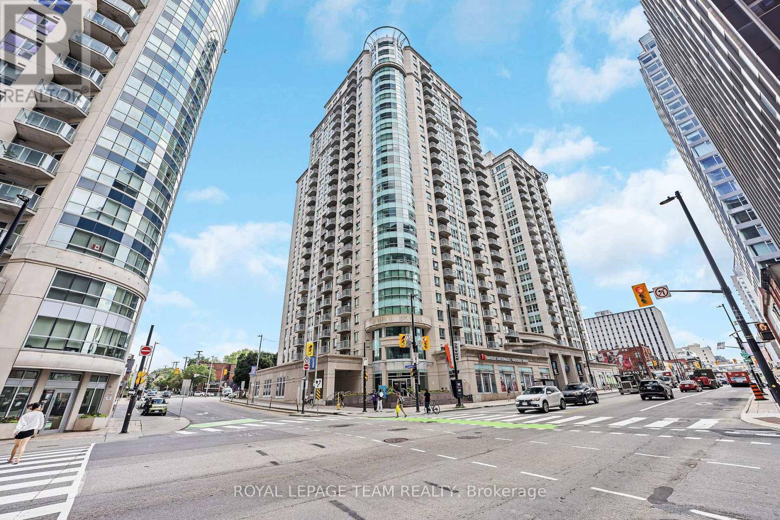 234 Rideau ST #1404, Ottawa, ON K1N0A9