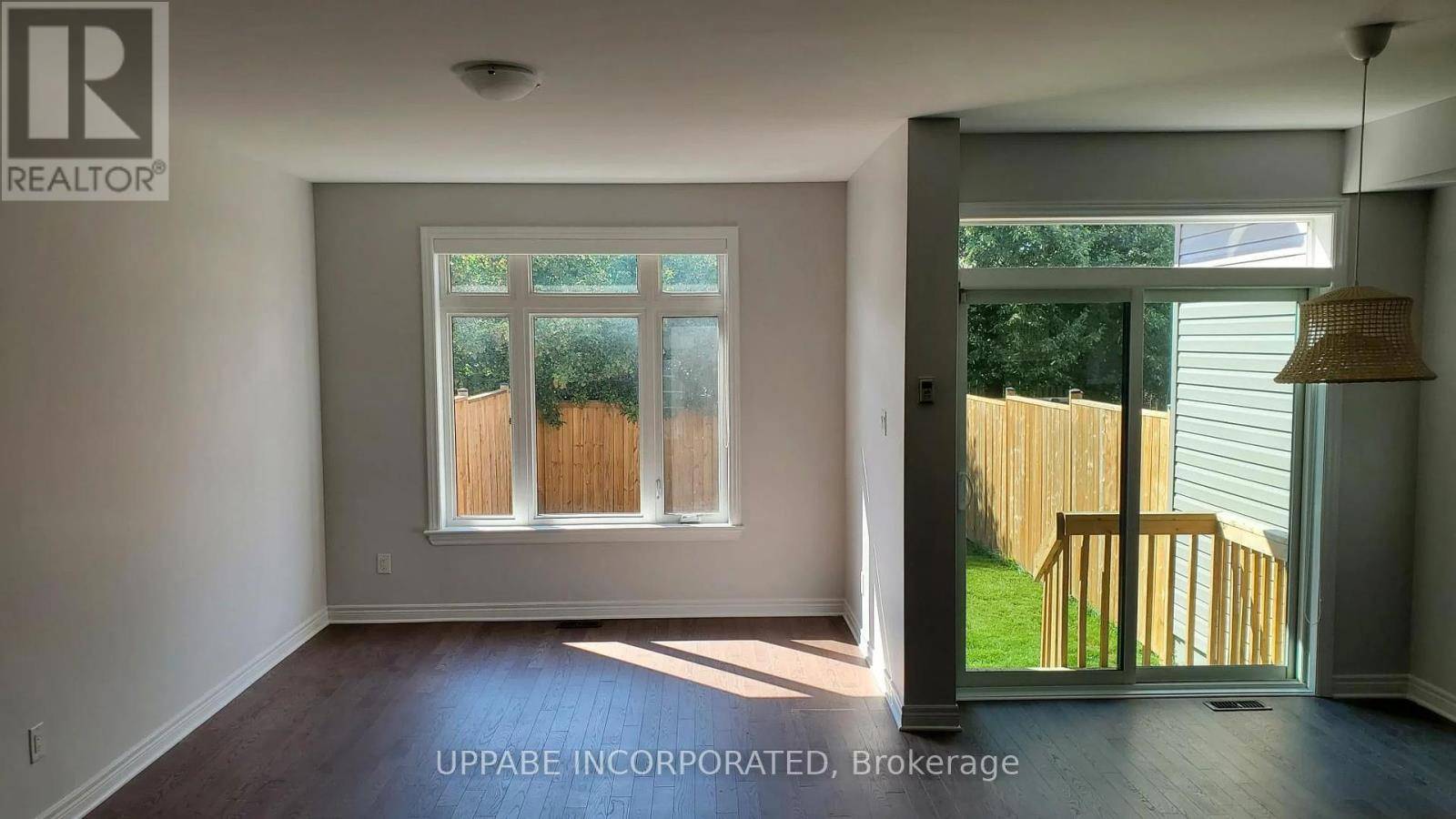 Ottawa, ON K2S0X6,521 BULAT COURT