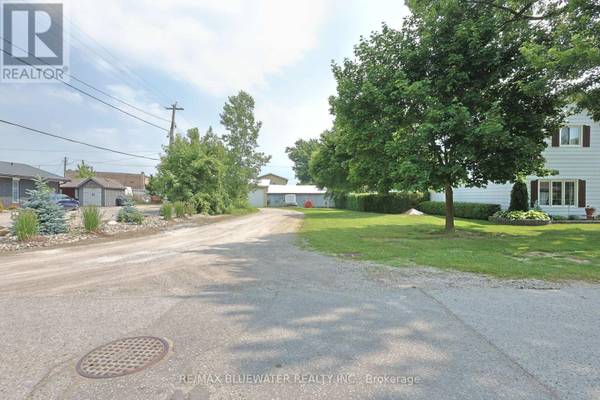 84 ROYAL STREET, Lambton Shores (thedford), ON N0M2N0