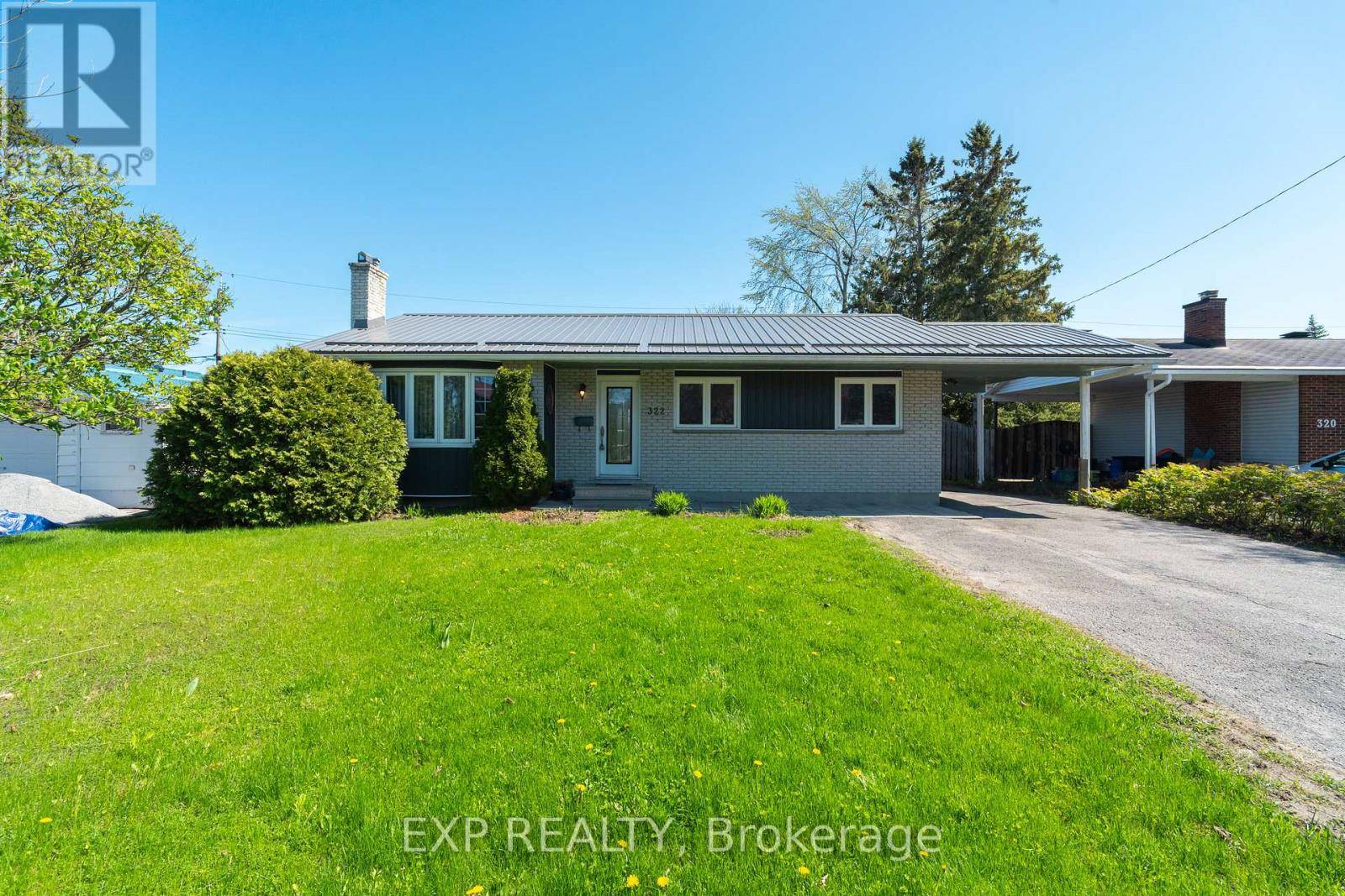 322 GALLOWAY DRIVE, Ottawa, ON K1E1W3