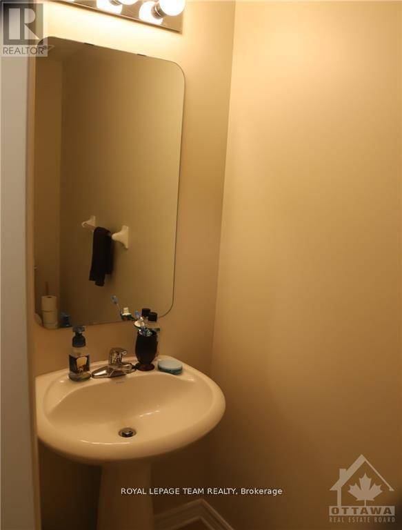 Ottawa, ON K2J4W8,217 DEERFOX DRIVE