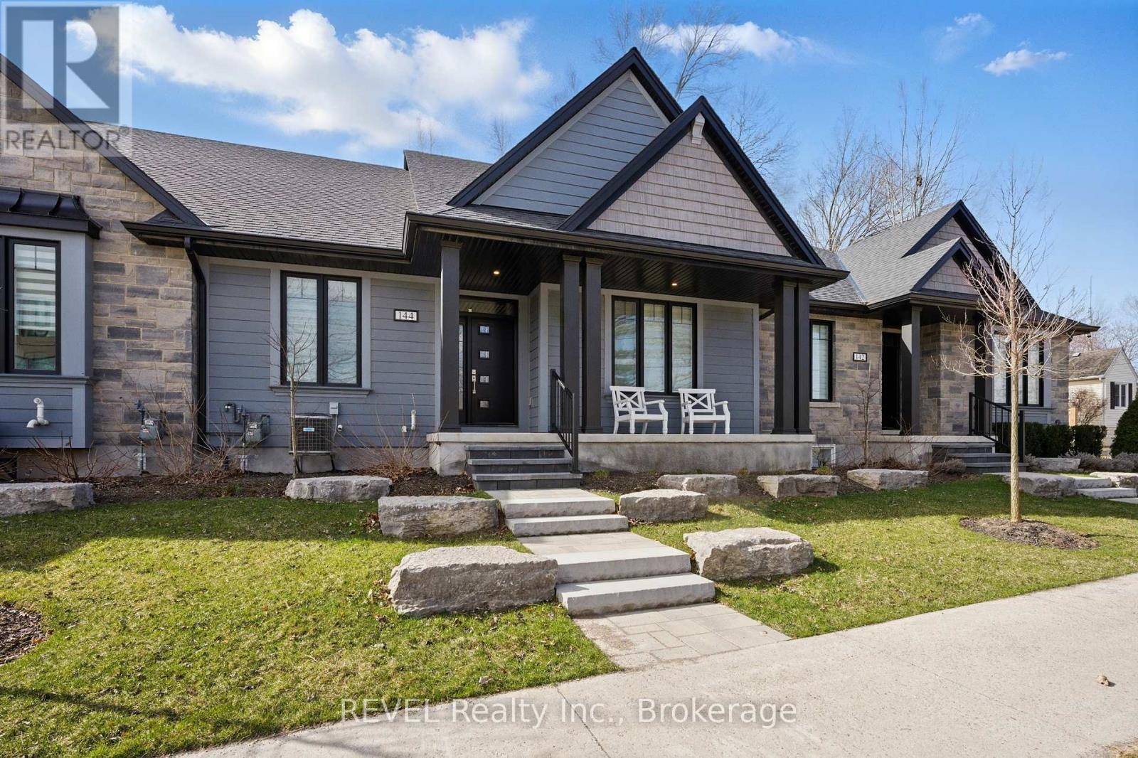 Pelham (fonthill), ON L0S1E6,144 Port Robinson RD #59