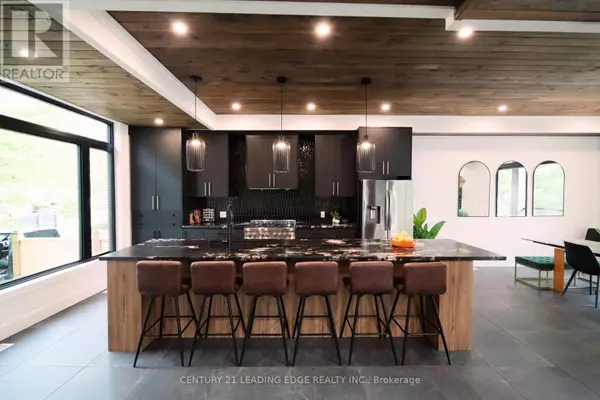 South River, ON P0A1X0,34 OTTAWA AVENUE