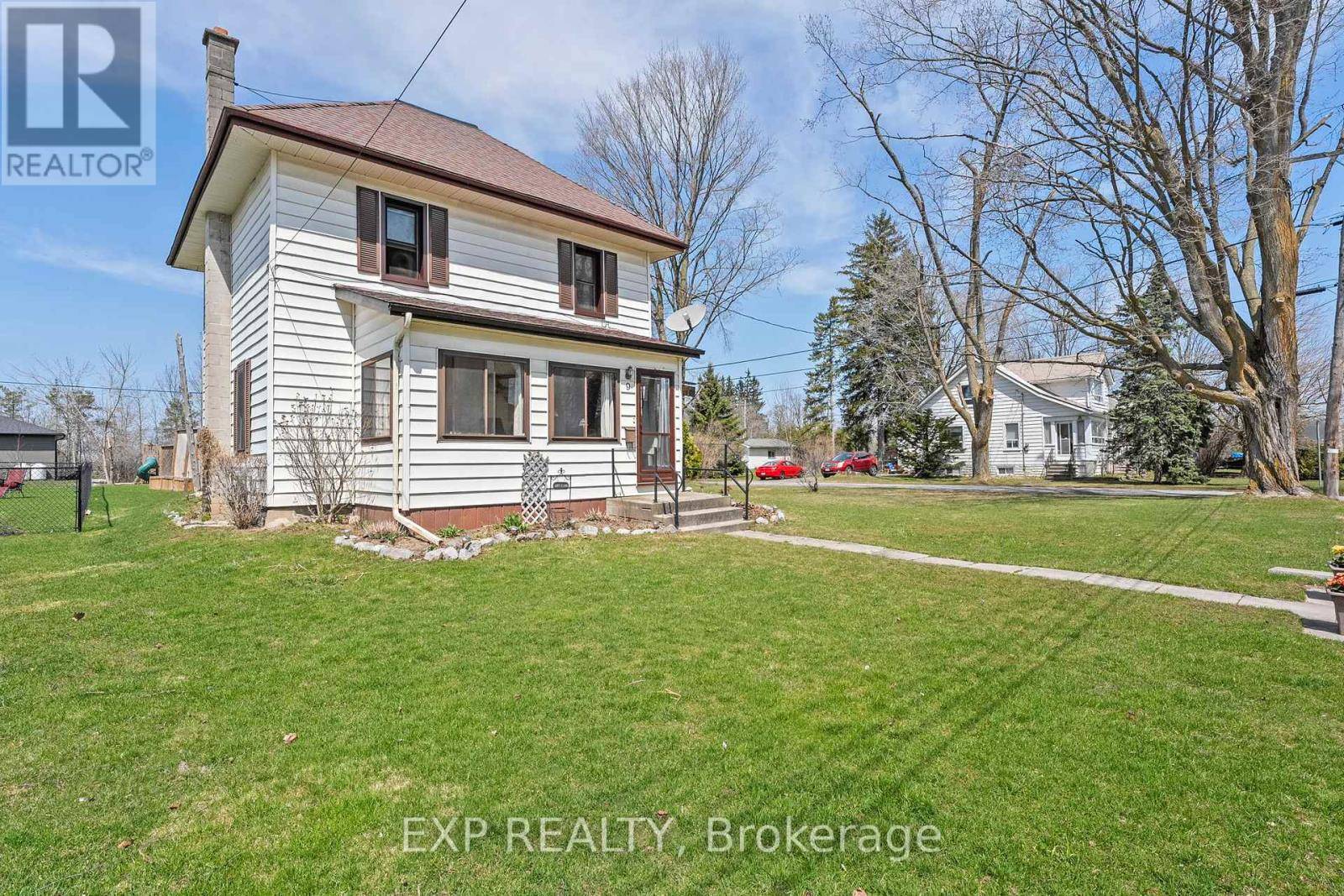 Kawartha Lakes (omemee), ON K0L2W0,9 VICTORIA STREET E