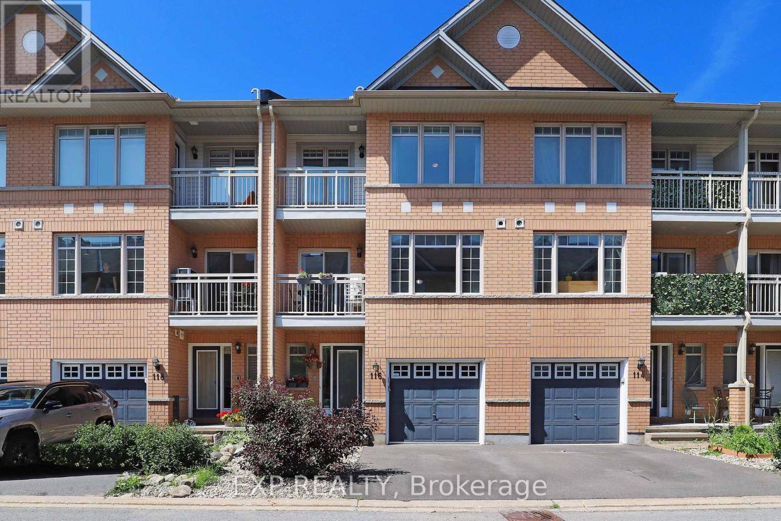116 QUITO PRIVATE, Ottawa, ON K2E0A9
