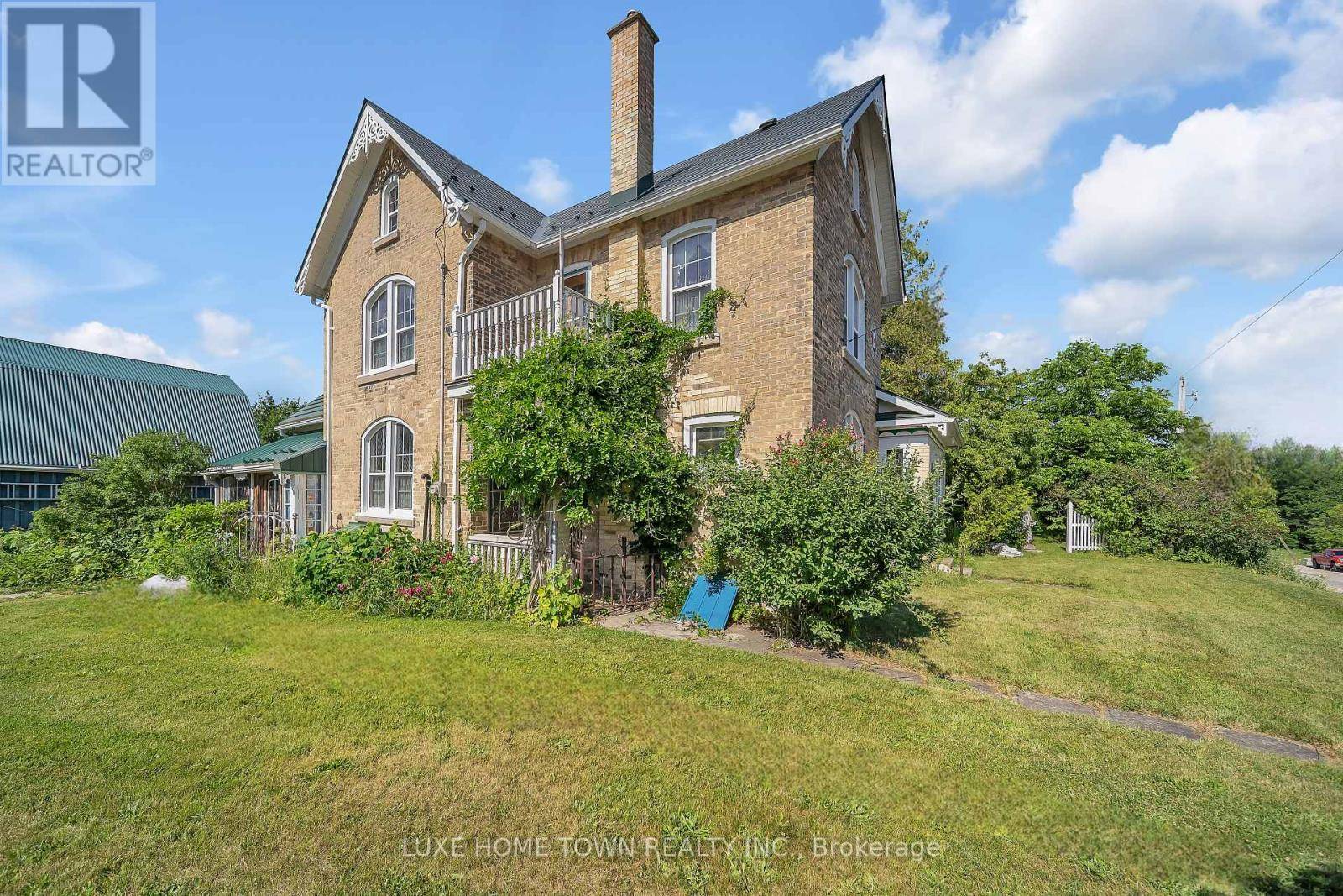 West Grey, ON N0G1R0,402 LAMBTON STREET E